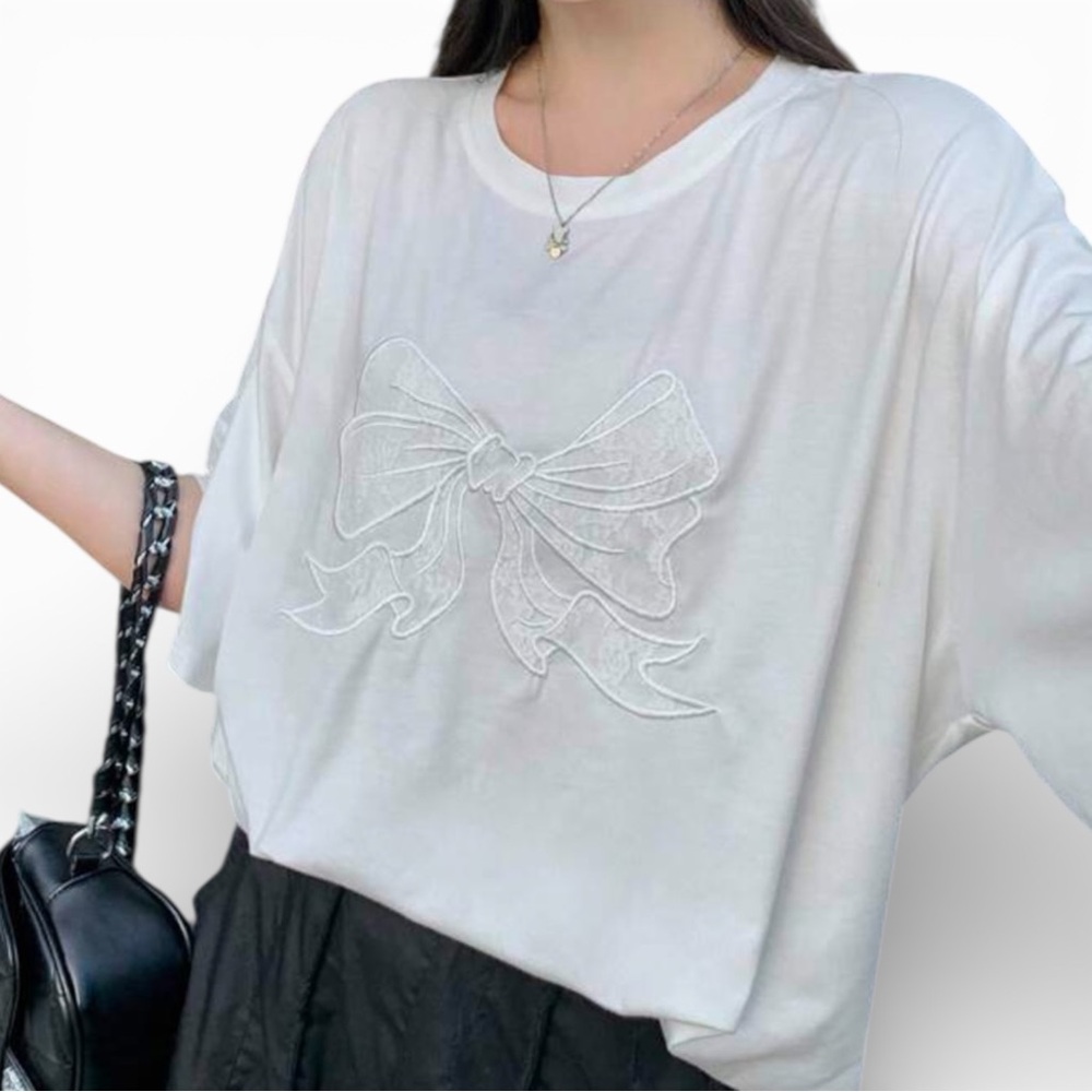 Dazy Oversized Chic Bow Tee NWT